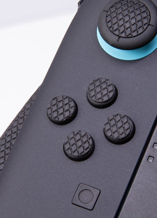 【 グリップ力強化 & 吸汗力強 】TALONGAMES Switch Joy-Con 2 Grip 用 コントローラーグリップ クラシックバージョン アンチスリップテープ 滑り止め グリップ テープ 滑り止め グリップシール カット済 1セット入り [ グリップ部分 + 十字キーパッド + ボタン+トリガー ]