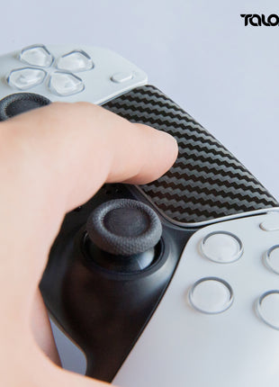 TALONGAMES PS5 DualSense コントローラー 用 タッチパッド プロテクター PlayStation5 コントローラー 用 保護シール 2個入り 取り付け簡単 簡単保護 保護テープ 保護スキン タッチパッドカバー (カーボンファイバブラック)(TD11)