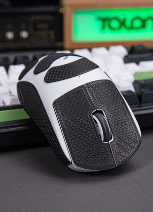 【送料無料】TALONGAMES マウスグリップ テープ Ultraバージョン Logicool G PRO X Superlight 2 DEX Wireless 無線 用 極薄 0.5mm 優れる吸水性 アンチスリップ テープ ゲーミングマウス用 滑り止めグリップテープ カット済【日本正規代理店保証品】